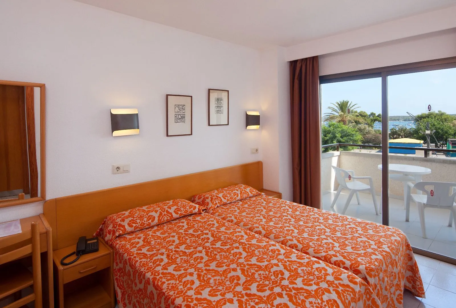 Js Portocolom Suites Hotel