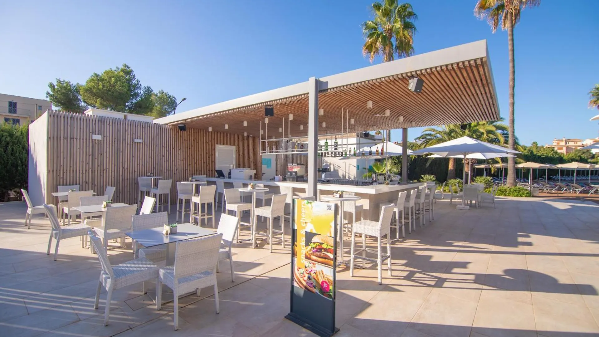 Js Portocolom Suites 4*, Portocolom (Mallorca) Spain